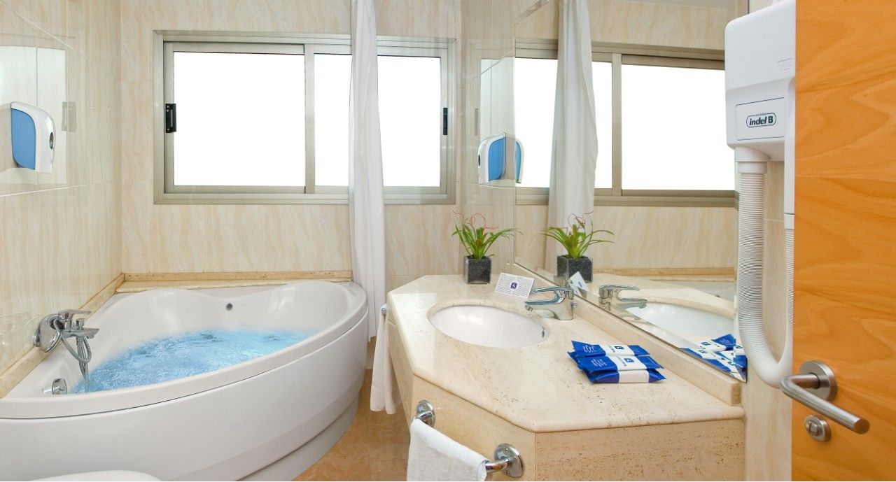 Hotel Rh Gijon & Spa Gandía Esterno foto